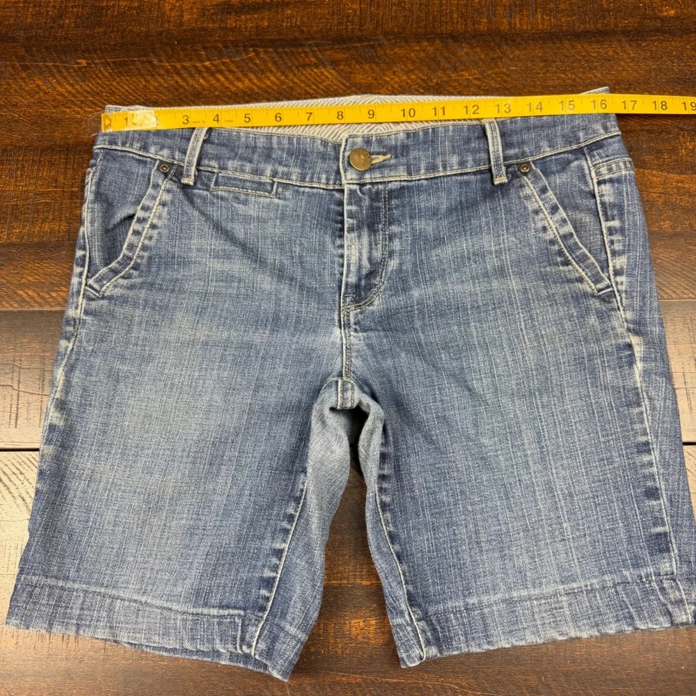 Gap Vintage Bermuda Shorts Dark Ant Denim Medium Wash Women's Size 8 Y2K Casual